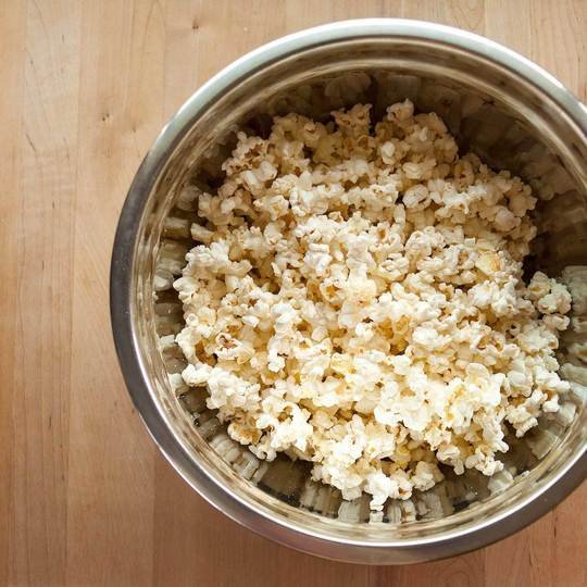 Quick Tip: Separating Unpopped Kernels from Popcorn