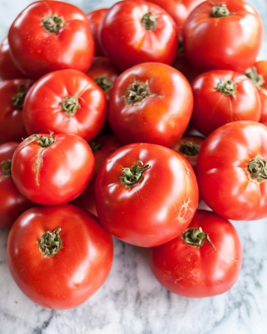 3 Best Ways to Peel a Bunch of Tomatoes