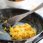 Scrambled eggs in pan